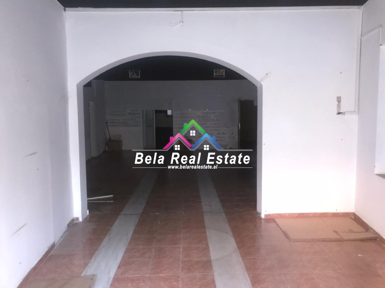 dyqan me qera tek xhamlliku (1)