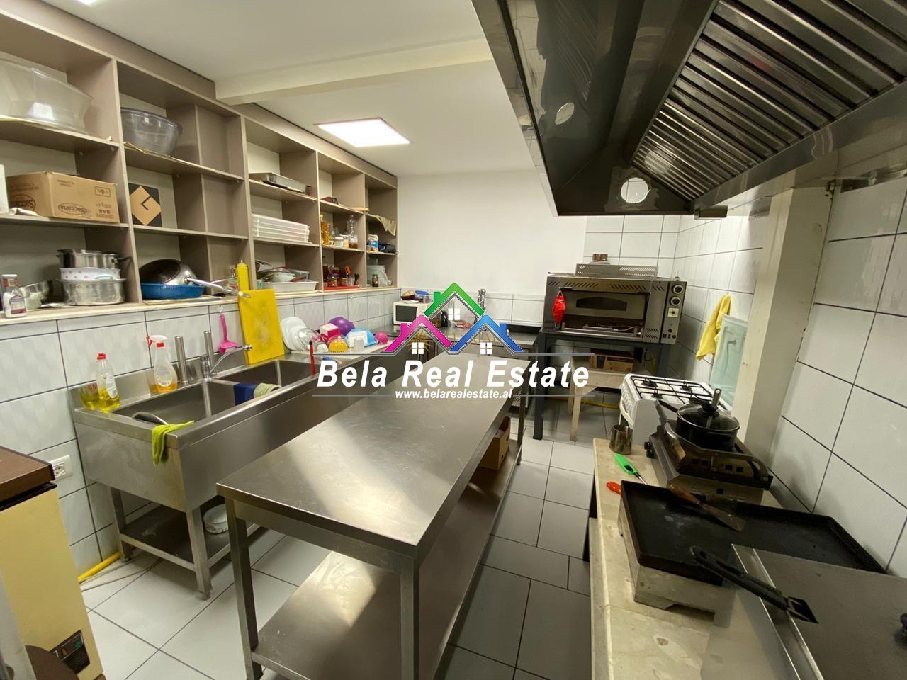 LOKAL-ME-QERA–BULEVARDI-ZOGU-I-PARË (1)
