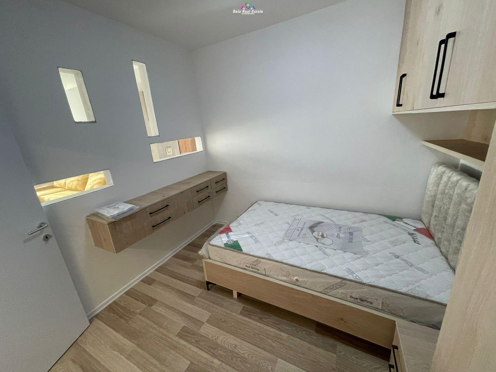 B220196 (9)