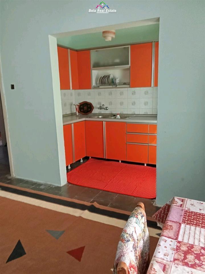 jepet-me-qera-apartament-2-1-prane-oxhakut-tek-xhamia-xhura (3)